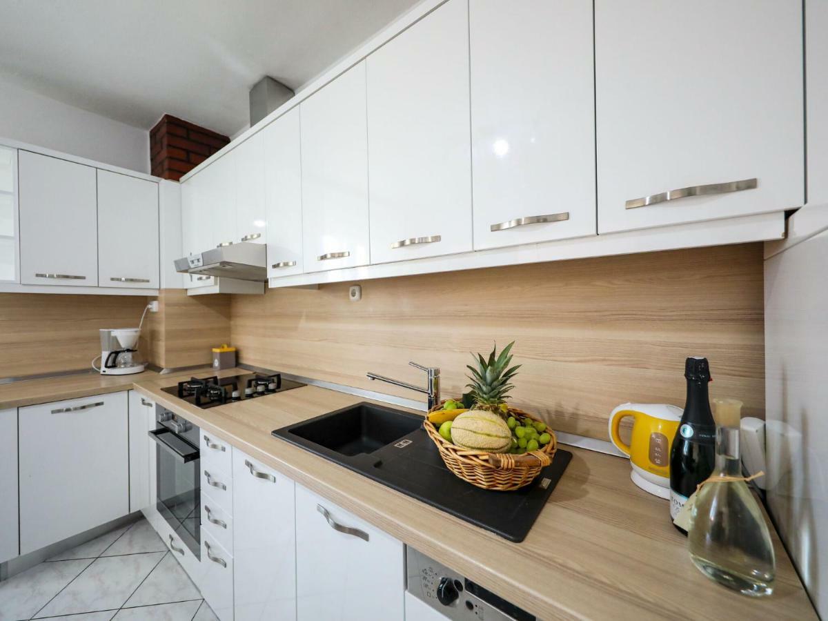 Lovely Holiday Home In Policnik With Private Pool Exteriör bild